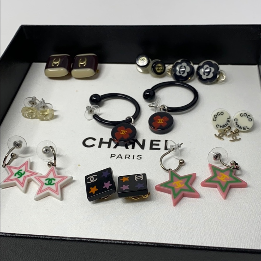 Chanel earrings Family